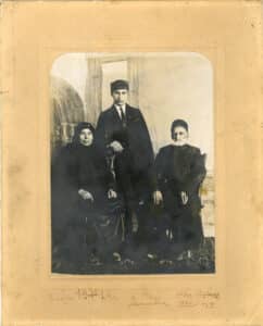 Hats and Memory